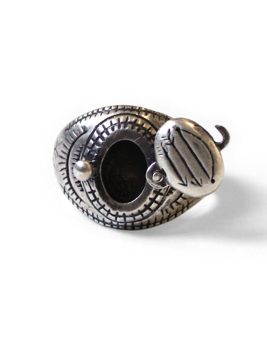 Kapital Mugi No Uta Ring
