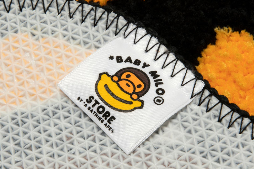 BAPE BABY MILO HAMBURGER RUG