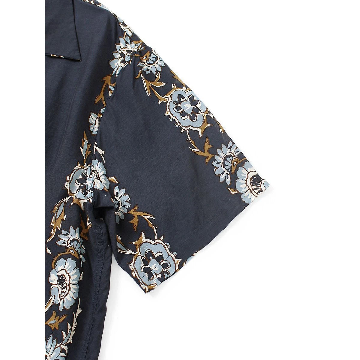 Kapital Silk Rayon Toggle Short Sleeve Open Collar Shirt (Maile Print)