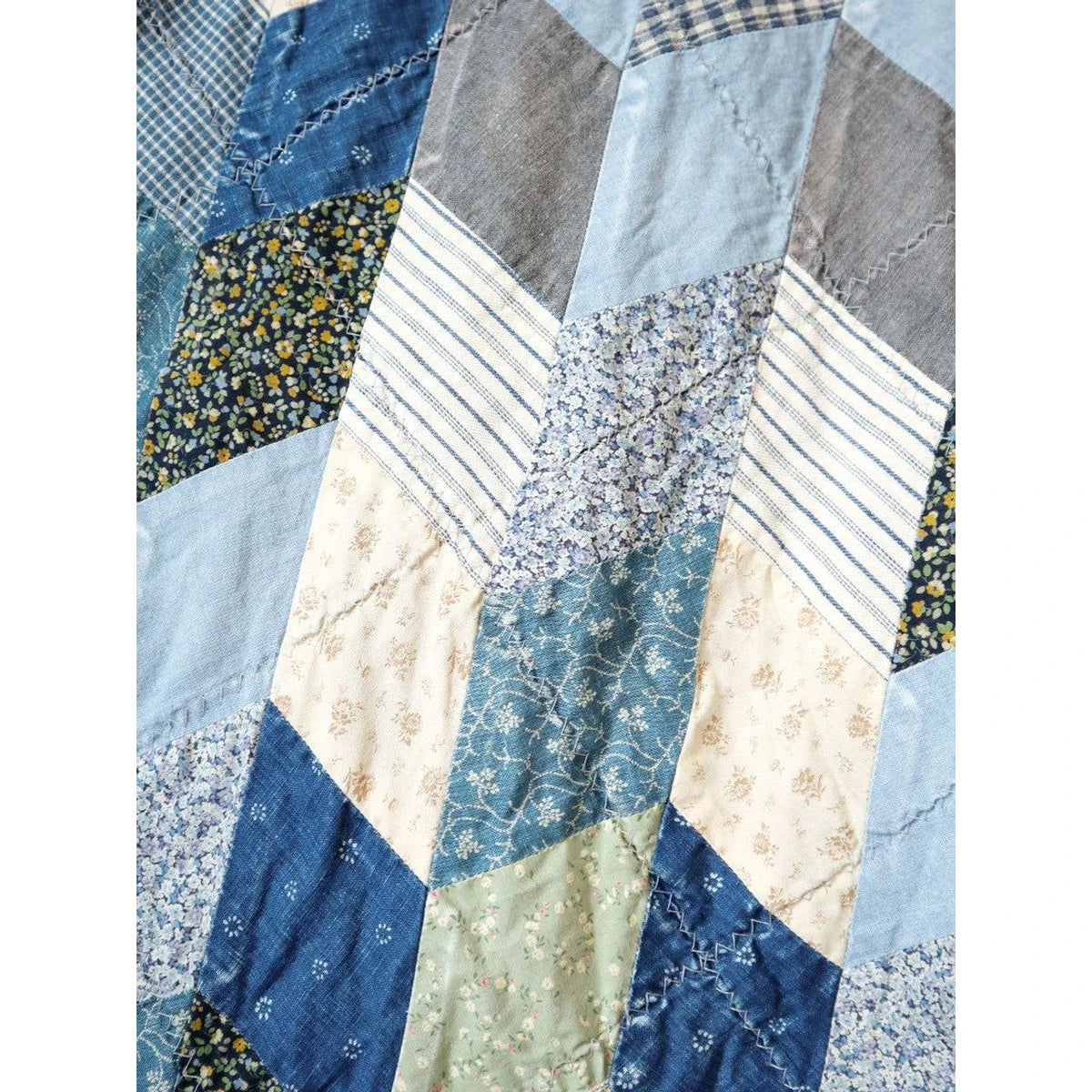 Kapital Yabane Cropped Quilted Patchwork Cotton and Linen-Blend Jacket