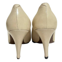 Load image into Gallery viewer, Vintage Chanel High Heels