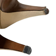 Load image into Gallery viewer, Vintage Chanel High Heels